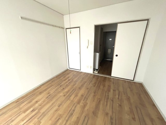 エクセルセジュールの洋室