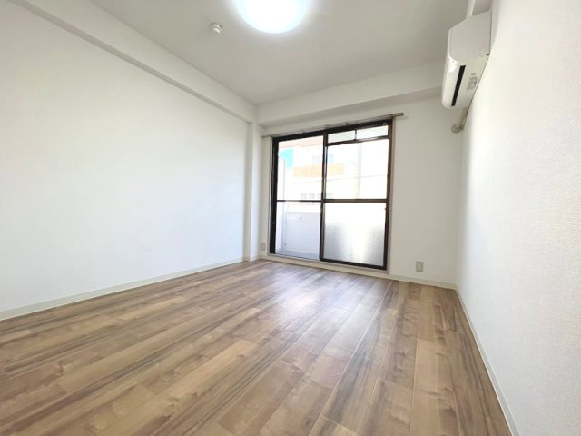 ラ・セレスの居間・リビング