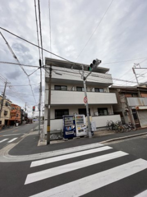 【外観】 | セントレジス新大阪 | きれいな外観です