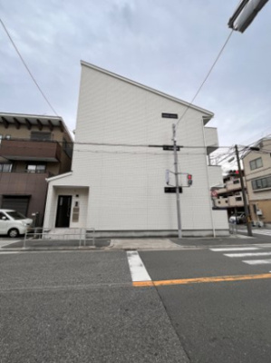 【外観】 | セントレジス新大阪 | 落ち着いた雰囲気の外観です