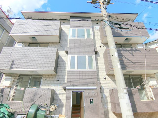 ハルーラ大森北の外観