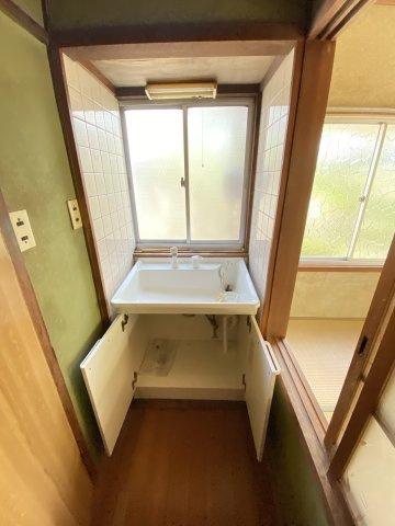 折本　戸建て②の洗面所