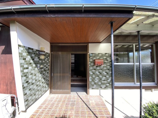 折本　戸建て②の玄関