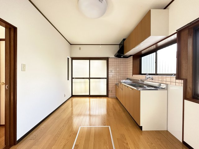 平和町貸家の居間・リビング