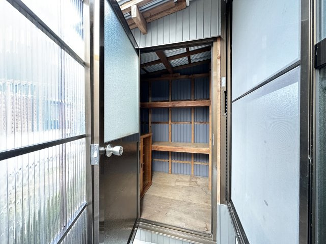 平和町貸家の収納