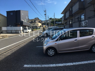 【駐車場】 | 駐車場に車を止められます
