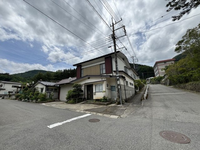 【前面道路含む現地写真】 | 那須塩原市塩原　380万円　中古住宅