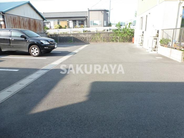 Fontana A･B「フォンターナA･B棟」の駐車場