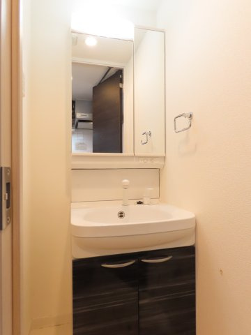 大阪ＷＥＳＴレジデンスの独立洗面台