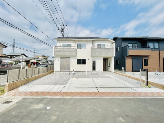 桐生市相生町5丁目の外観|駐車スペースを確保しながらもBBQや家庭菜園なども出来ちゃいます(^^♪