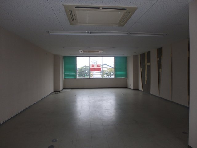 亀山ビル100の内装
