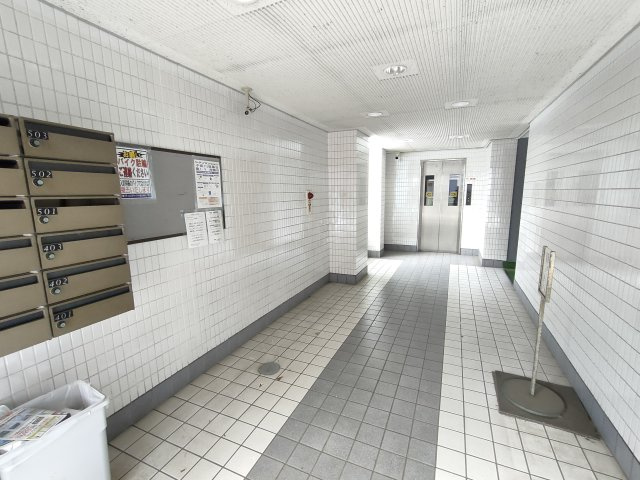 シティマンションのロビー