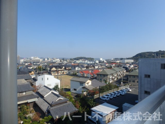 亀山ビル100の展望