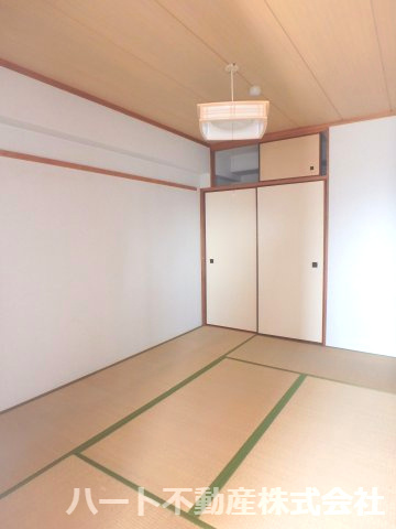 亀山ビル100の和室