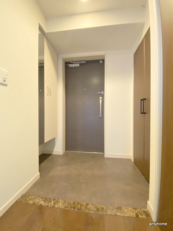 LaSante梅田北　仲介手数料無料の玄関