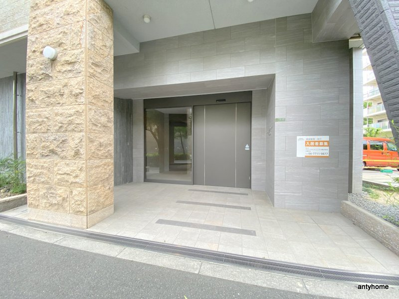 LaSante梅田北　仲介手数料無料のエントランス