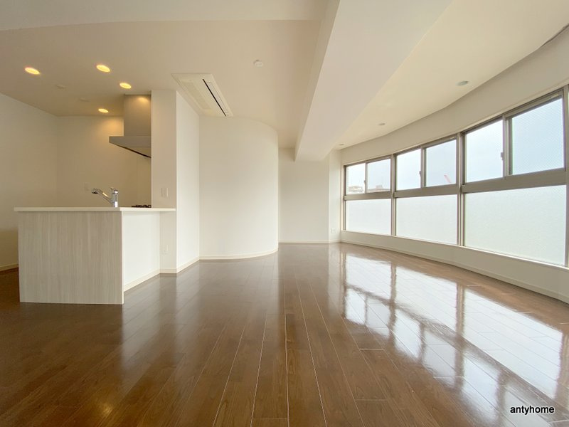 LaSante梅田北　仲介手数料無料の居間・リビング