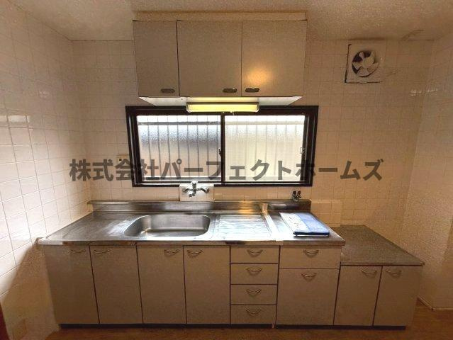 富田マンションのキッチン|お料理しやすいキッチンです