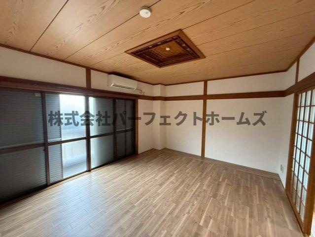 富田マンションの居間・リビング|おしゃれな居間です