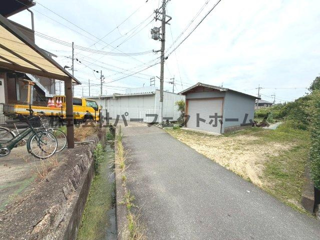 富田マンションの周辺|ゆとりの広さです