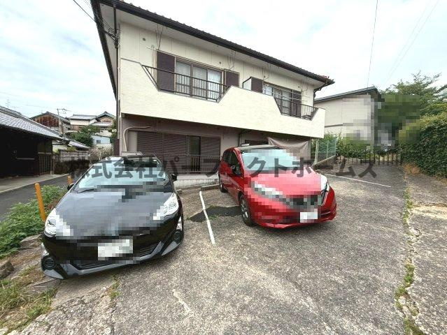 富田マンションの駐車場|使いやすいリビングです
