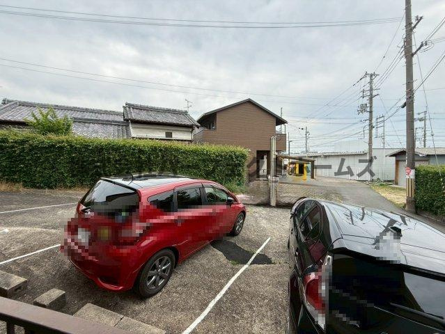 富田マンションの駐車場|駐車場完備です