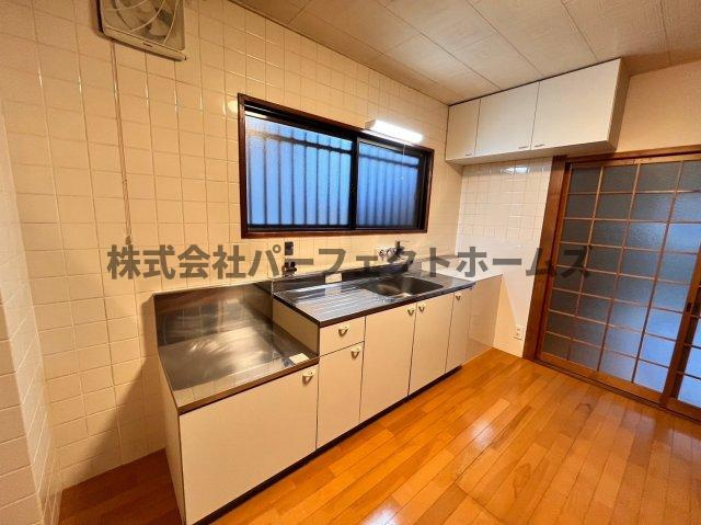 富田マンションのキッチン|キッチンでお料理をお楽しみください