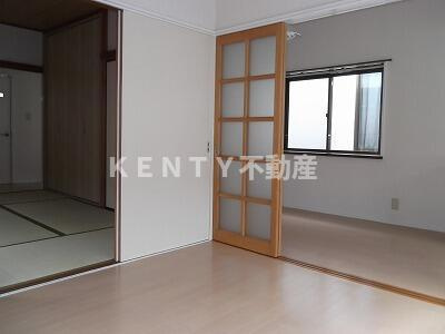 【内装】 | エルハイツ | 明るい色調の室内です