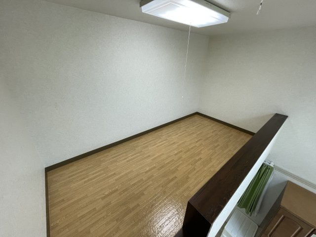 ルシェール・シェトワのその他