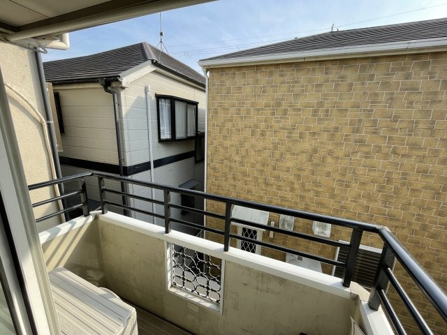 ルシェール・シェトワのバルコニー