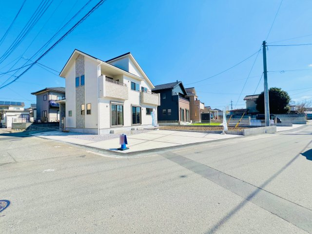 みどり市大間々町大間々の前面道路含む現地写真|角地で駐車も楽々♪