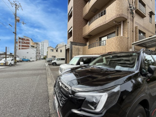 リバートップの駐車場