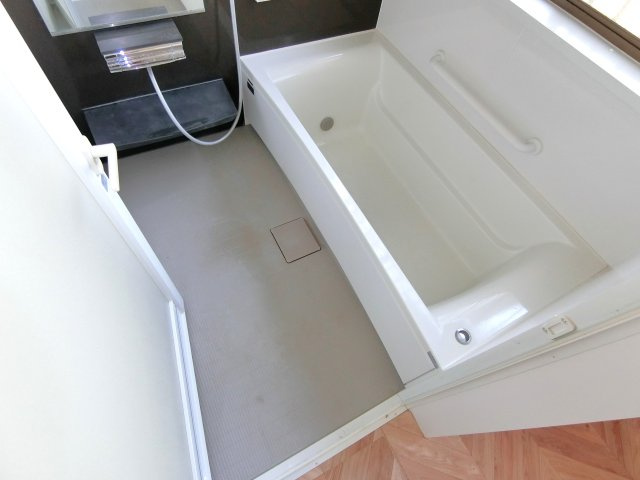 さすけハウスの浴室