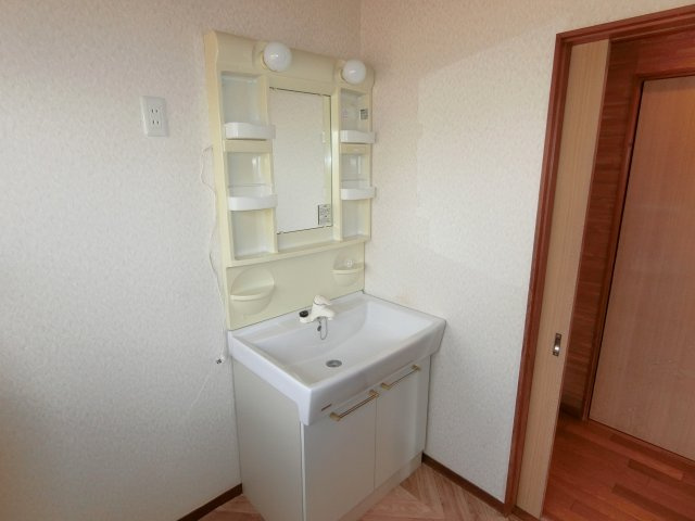 さすけハウスの独立洗面台