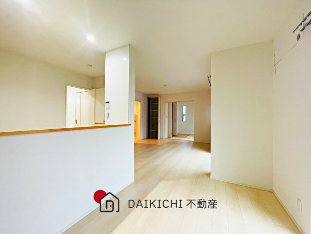 【居間・リビング】 | 桶川市坂田　中古戸建