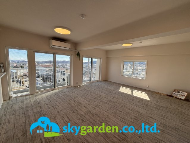 秦野ダイヤモンドマンションの居間・リビング