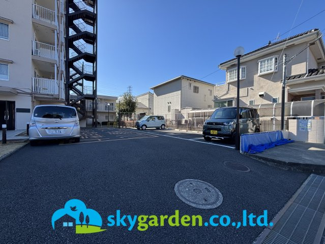秦野ダイヤモンドマンションの駐車場