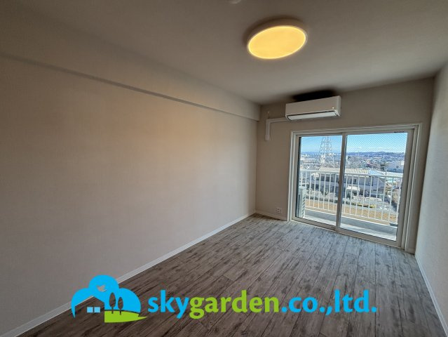 秦野ダイヤモンドマンションの洋室