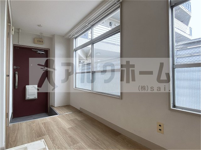 リズム柏原の居間・リビング