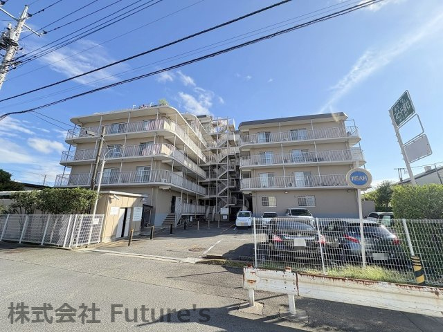 三郷アーバンハイツの外観|つくばエクスプレス「三郷中央」駅バス4分「新和仲橋」停歩1分の7階建マンション