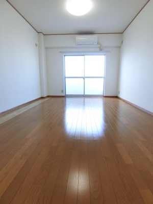 【居間・リビング】 | 西野ハイツ