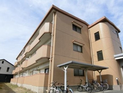 リバーサイド東櫛原の外観|きれいな外観です★