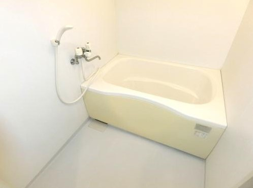 リバーサイド東櫛原の浴室|広々としたお風呂です♪