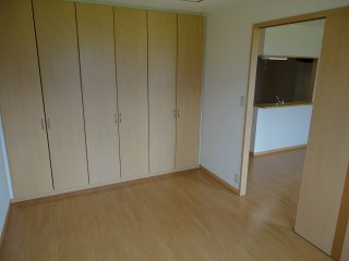 ファームタウン桜の内装|リビング横洋室