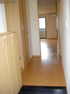 ファームタウン桜の内装|廊下