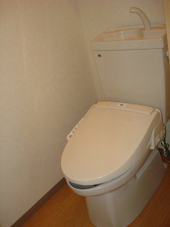 ファームタウン桜のトイレ|シャワー付トイレ