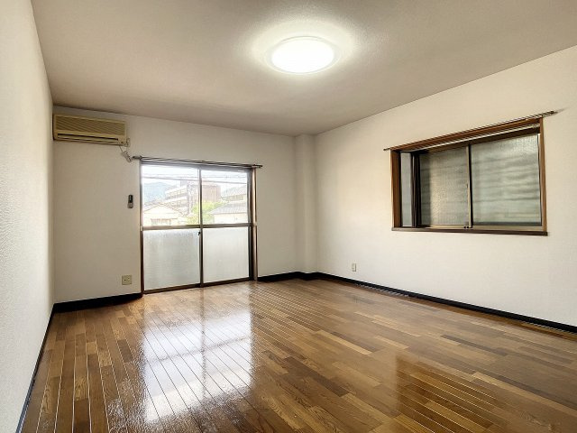 マチレス旭の居間・リビング