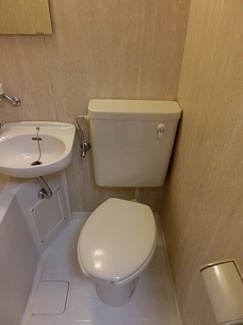 【トイレ】 | センチュリー鴻巣第一マンション | ※同タイプの別の部屋の写真です。