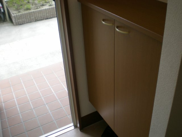 【設備】 | グランステージB | シューズボックス（同棟別室施工例）