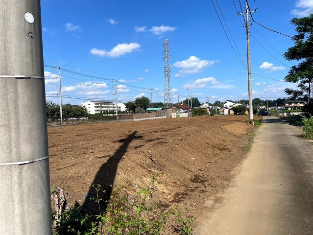 土地 狭山市柏原 全7区画の前面道路含む現地写真|本下水！